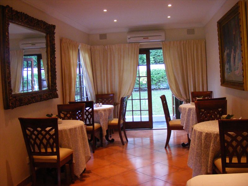 JR Guest House Gallery - JR Guesthouse Accommodation - Click to enlarge JR Guest House Gallery - JR Guesthouse Accommodation - Click to enlarge